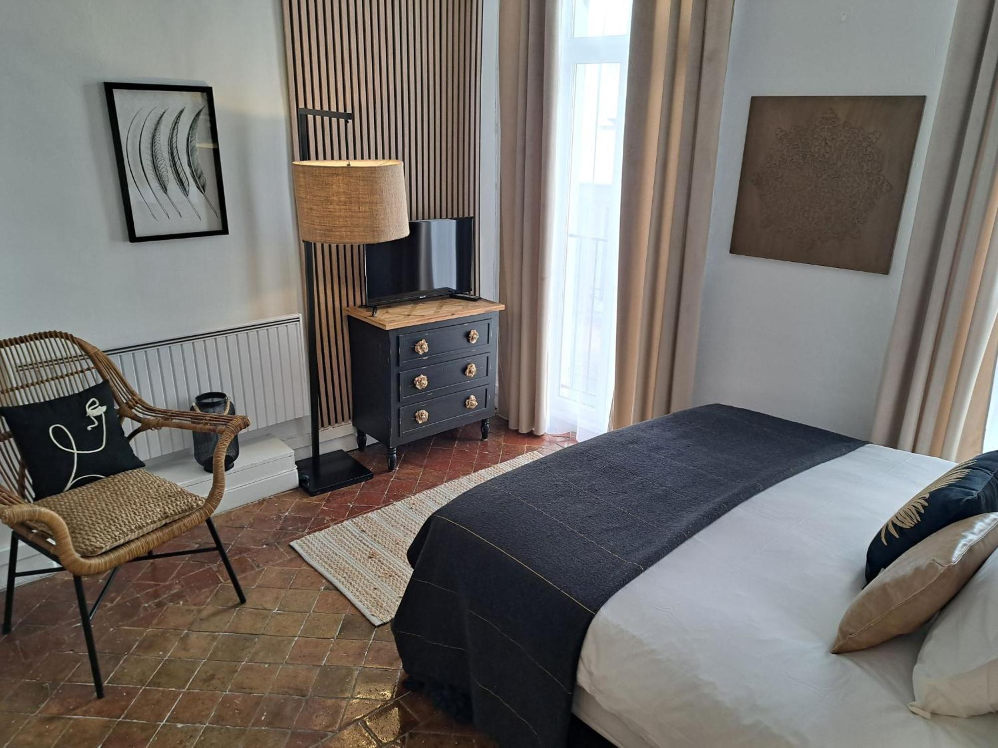 Hotel Le Patio De Sophie Sisteron Kamer foto