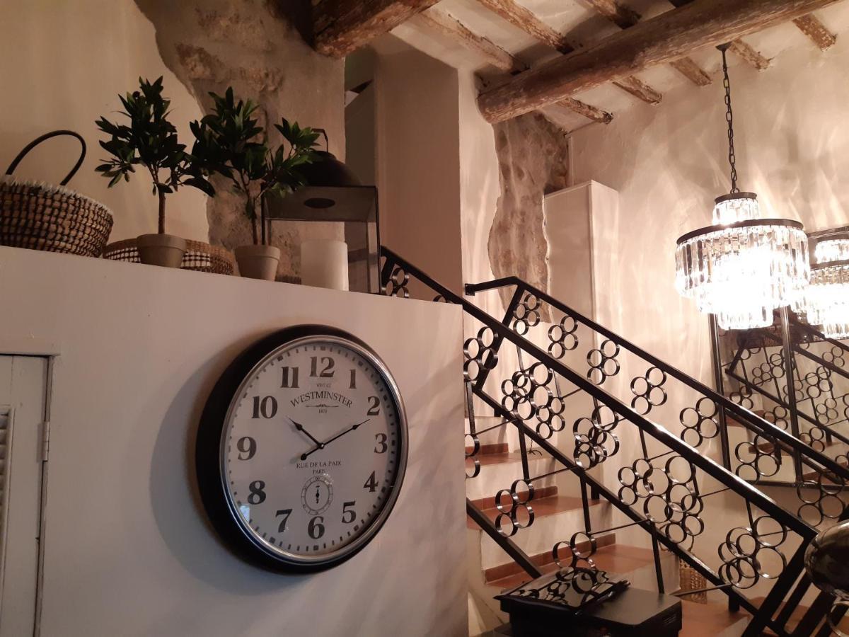 Hotel Le Patio De Sophie Sisteron Buitenkant foto